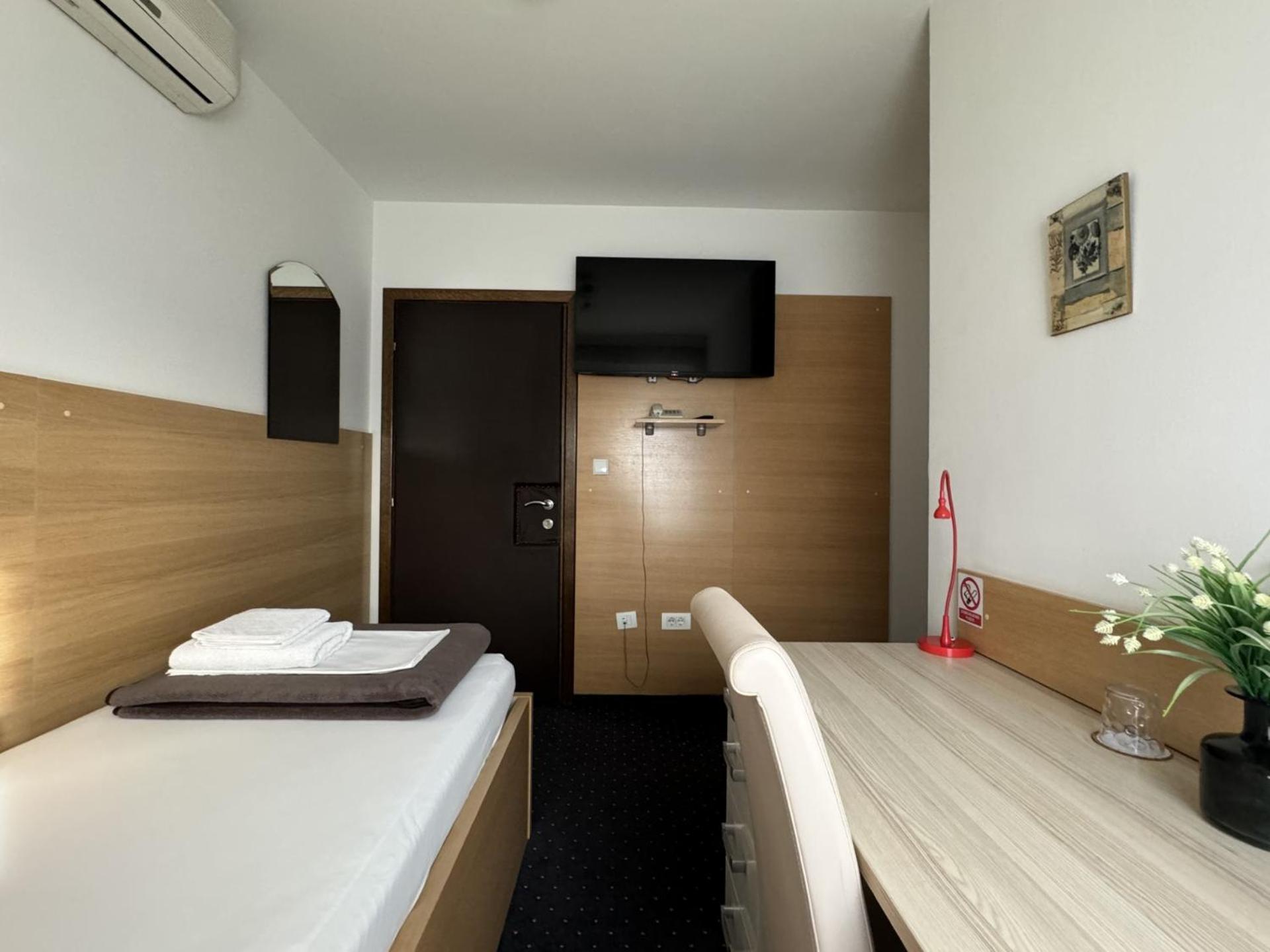 Pansion Komfor Fitea Osijek Exteriér fotografie